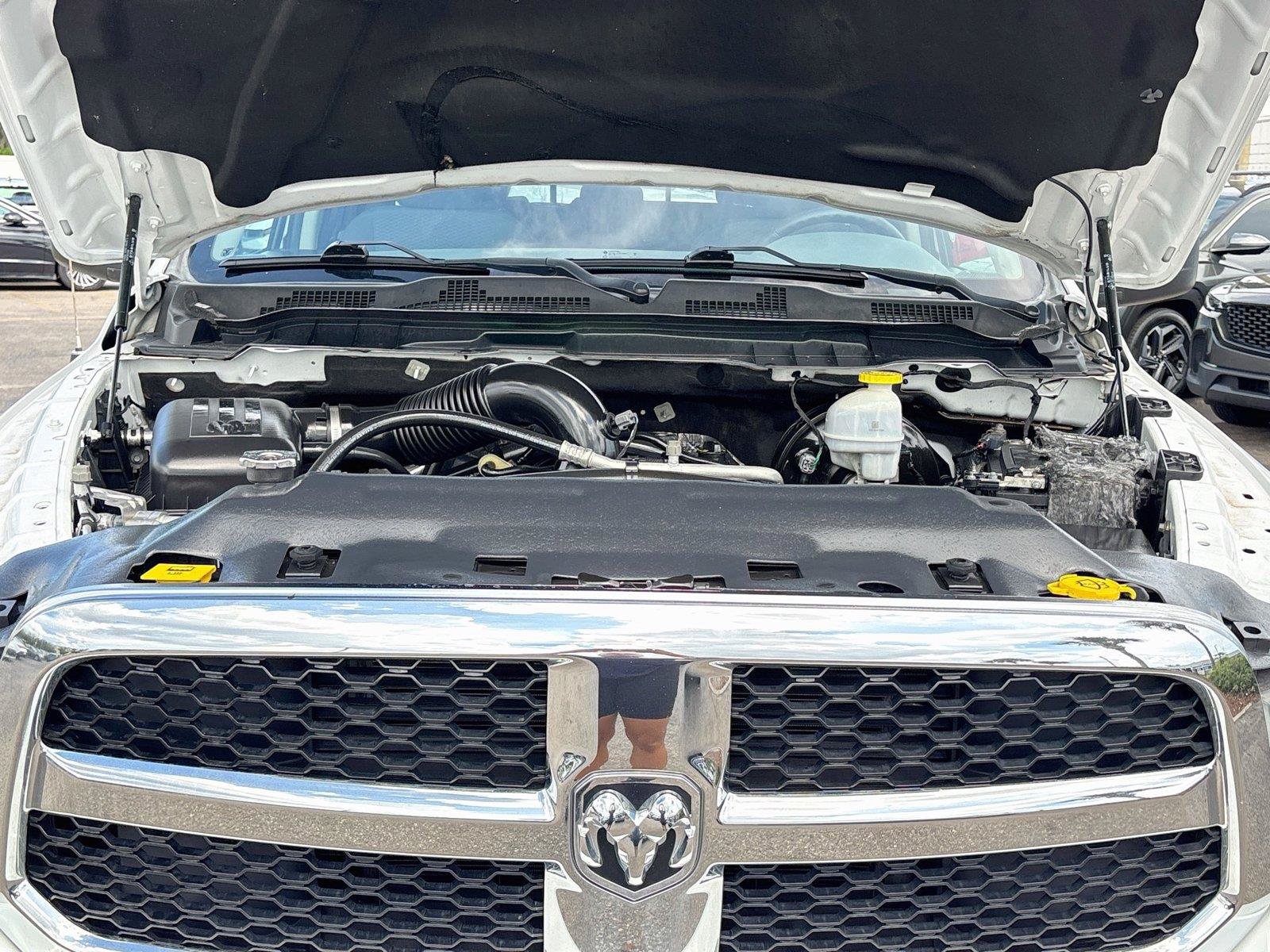 Used 2020 RAM 1500 Classic SLT RWD image 28