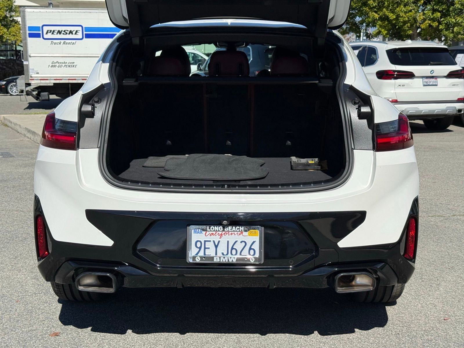 Used 2023 BMW X4 xDrive30i w/ M Sport Package image 17