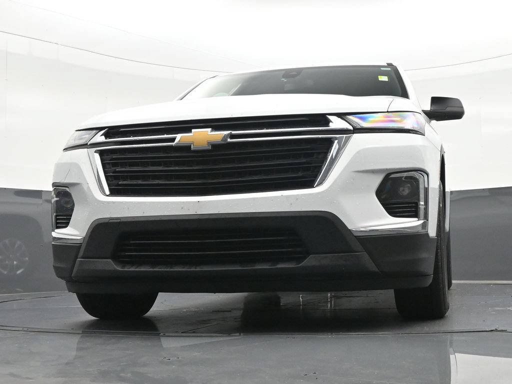 Used 2022 Chevrolet Traverse LS FWD image 30