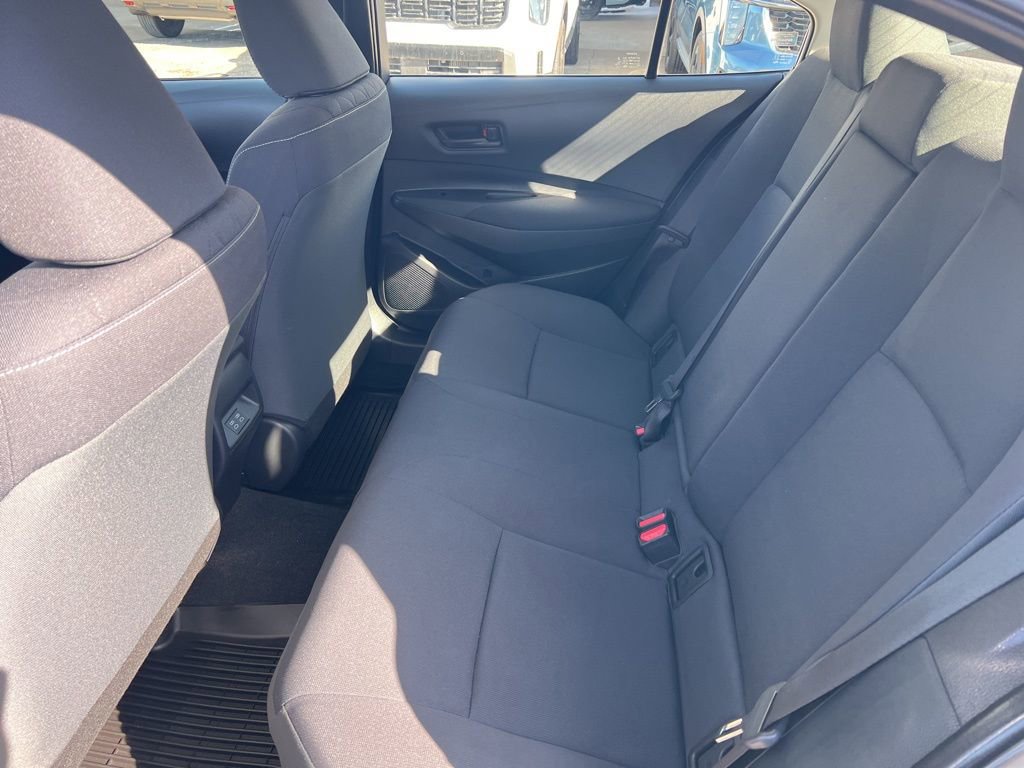 Used 2023 Toyota Corolla LE image 8