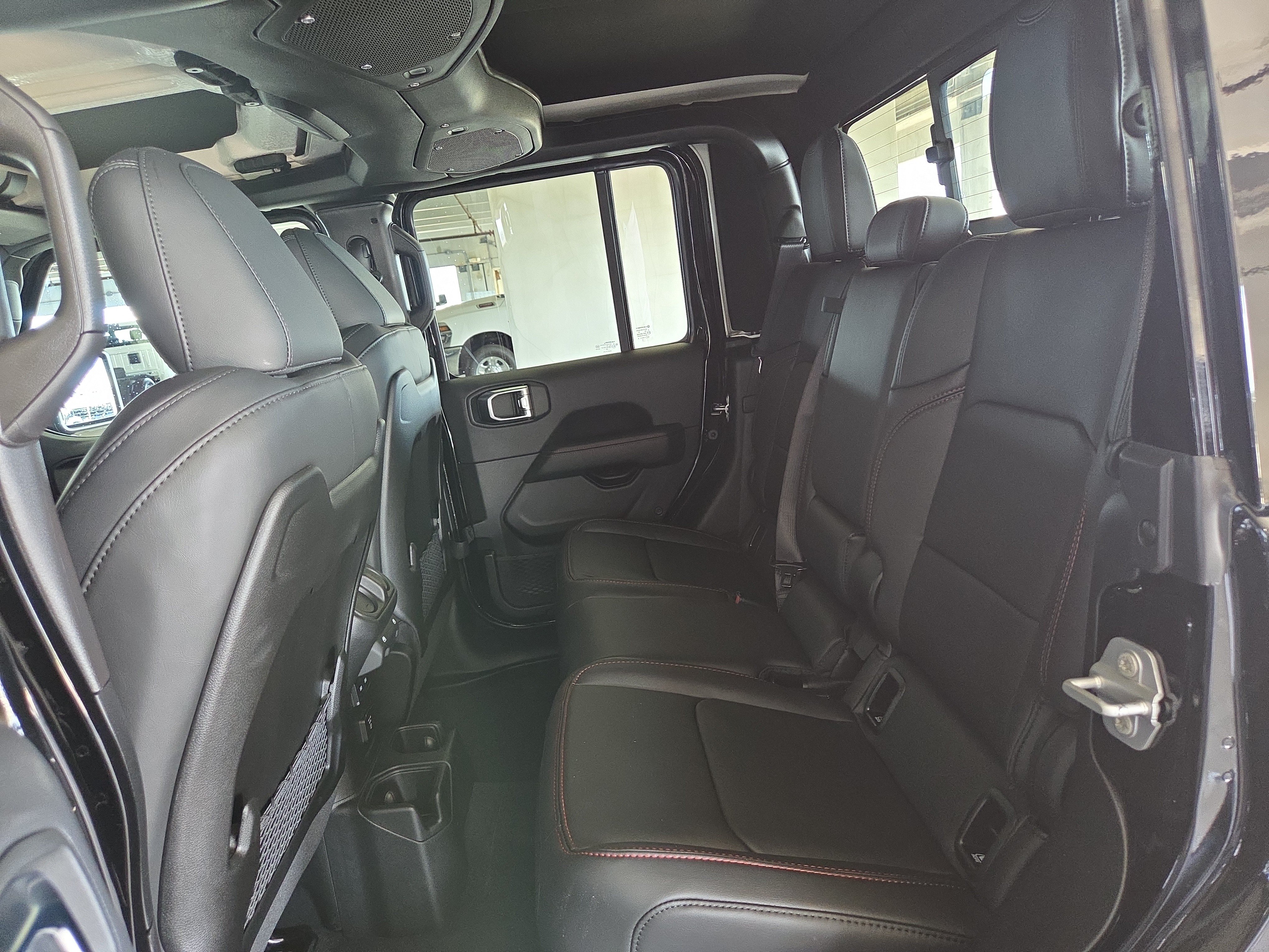 New 2025 Jeep Gladiator Rubicon AWD/4WD image 16