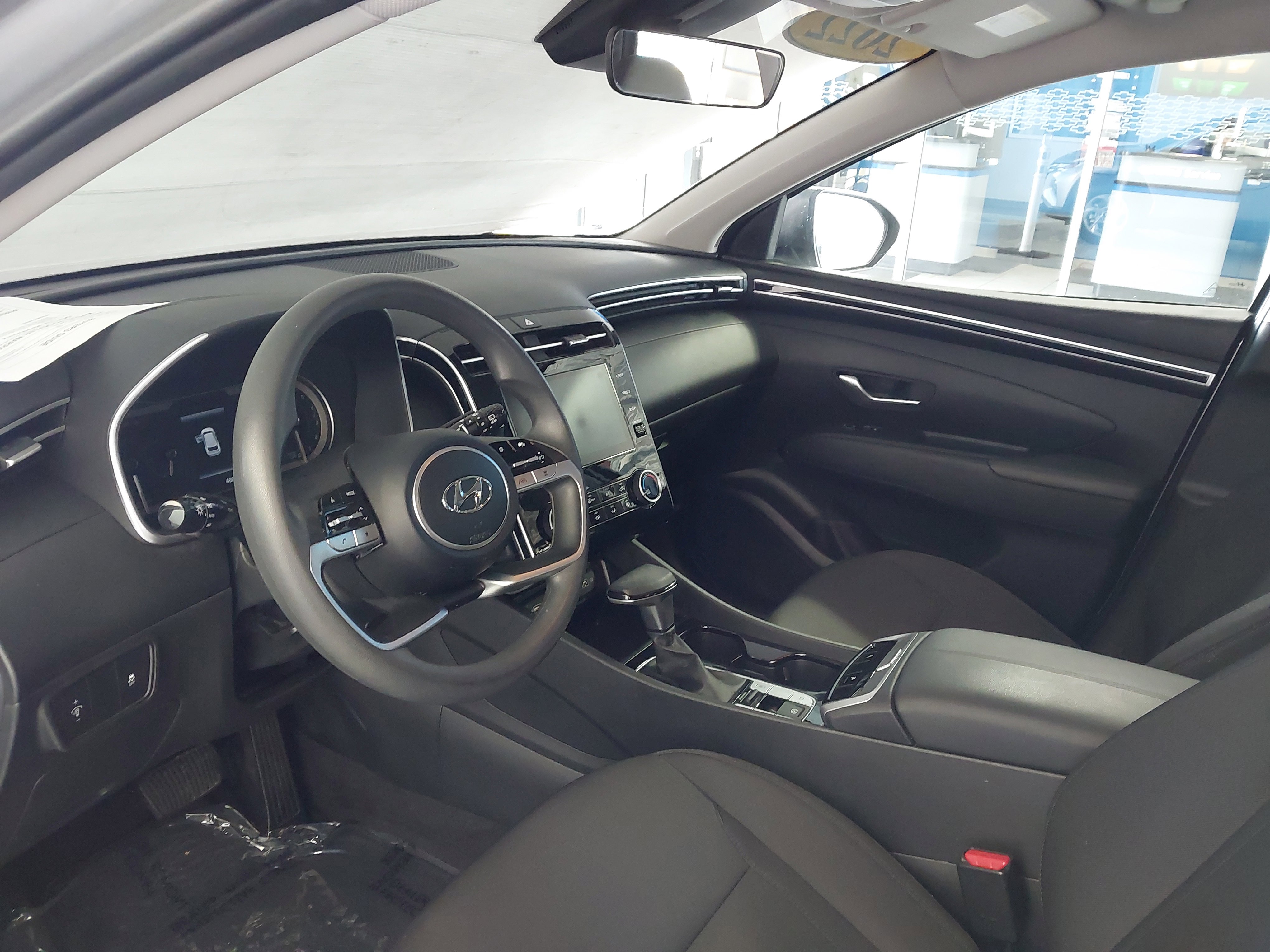 Used 2022 Hyundai Tucson SEL w/ Cargo Package image 2