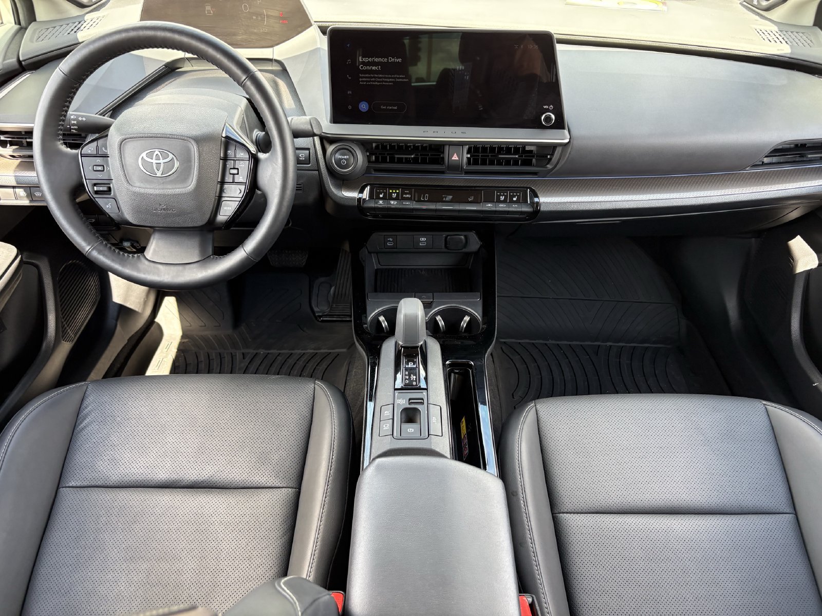 Used 2024 Toyota Prius Limited w/ Limited Premium Package FWD image 18