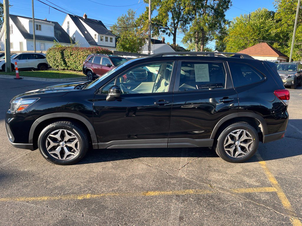Used 2020 Subaru Forester Premium AWD/4WD image 7