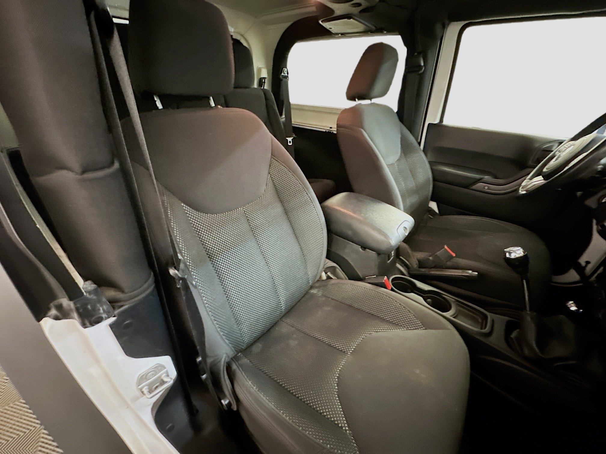 Used 2016 Jeep Wrangler Sport image 28