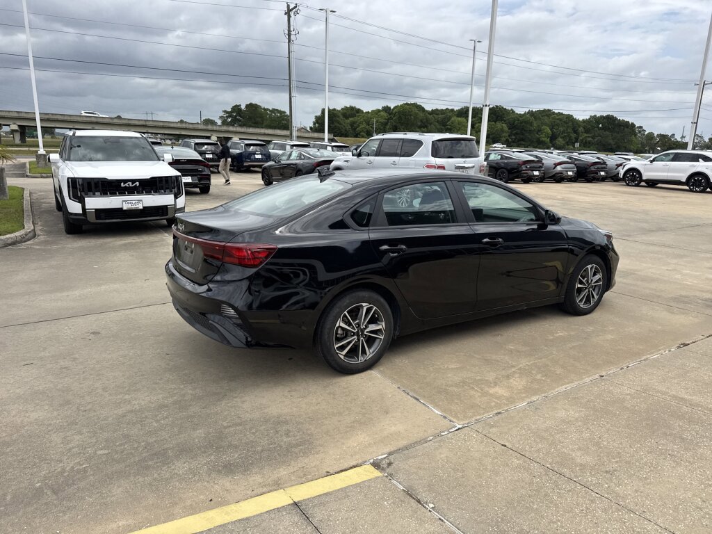 Certified 2024 Kia Forte LXS FWD image 13