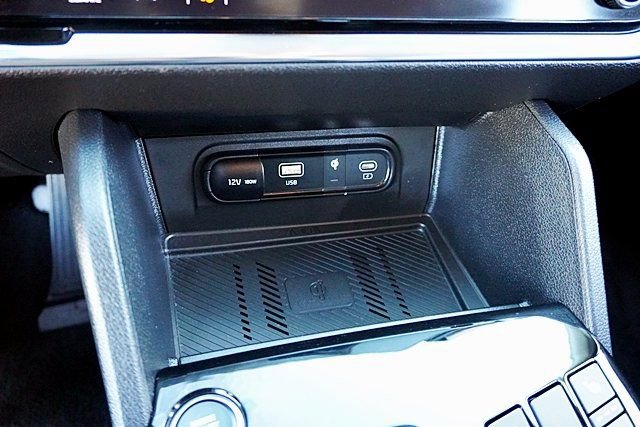 Used 2024 Kia Sportage EX image 29