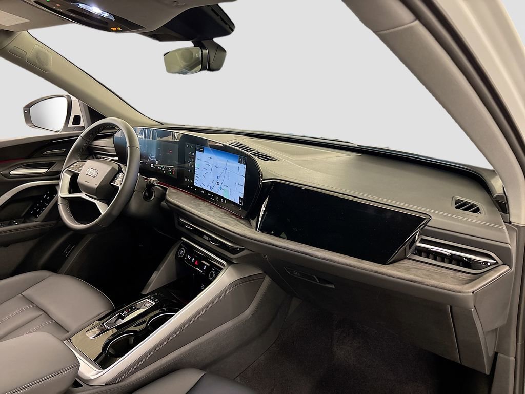 New 2025 Audi Q5 Premium Plus image 14