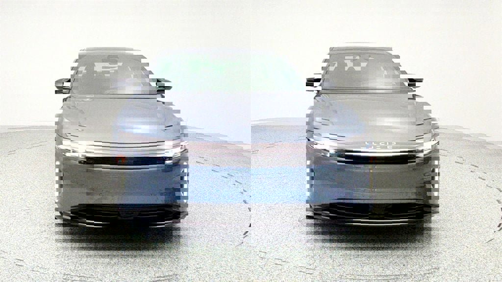 Used 2024 Lucid Air Pure image 2