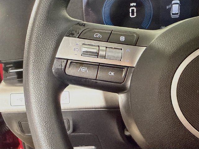 Used 2025 Hyundai Kona SE FWD image 13