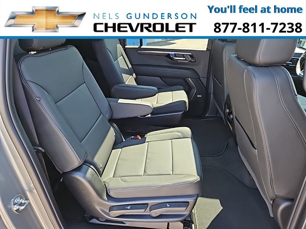 New 2025 Chevrolet Suburban LT w/ Advanced Technology Package image 12