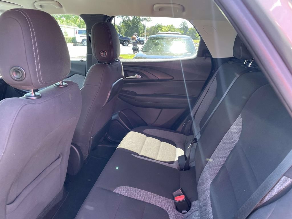 Used 2023 Chevrolet TrailBlazer LT w/ Convenience Package FWD image 15