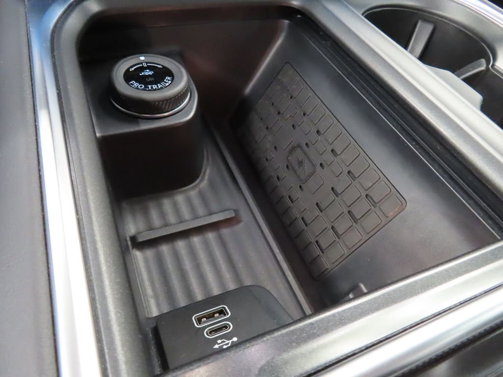Used 2025 Ford Expedition Platinum w/ Stealth Performance Package AWD/4WD image 69