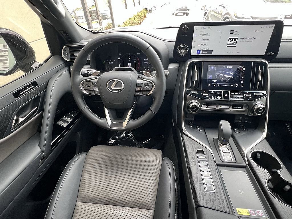 Certified 2025 Lexus LX 700h Overtrail w/ Accessory Package (Z1) image 11