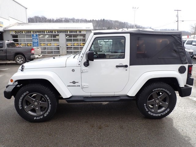 Used 2015 Jeep Wrangler Sport image 2