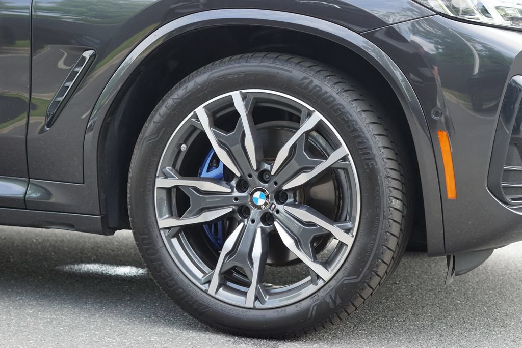 Used 2024 BMW X4 M40i w/ Premium Package AWD/4WD image 16