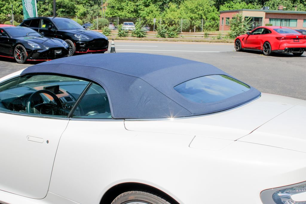 Used 2014 Aston Martin DB9 Volante RWD image 24