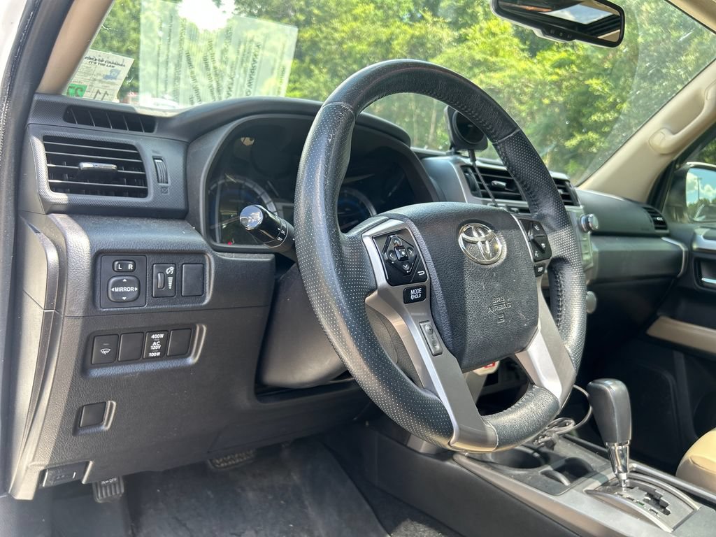 Used 2015 Toyota 4Runner SR5 Premium RWD image 9
