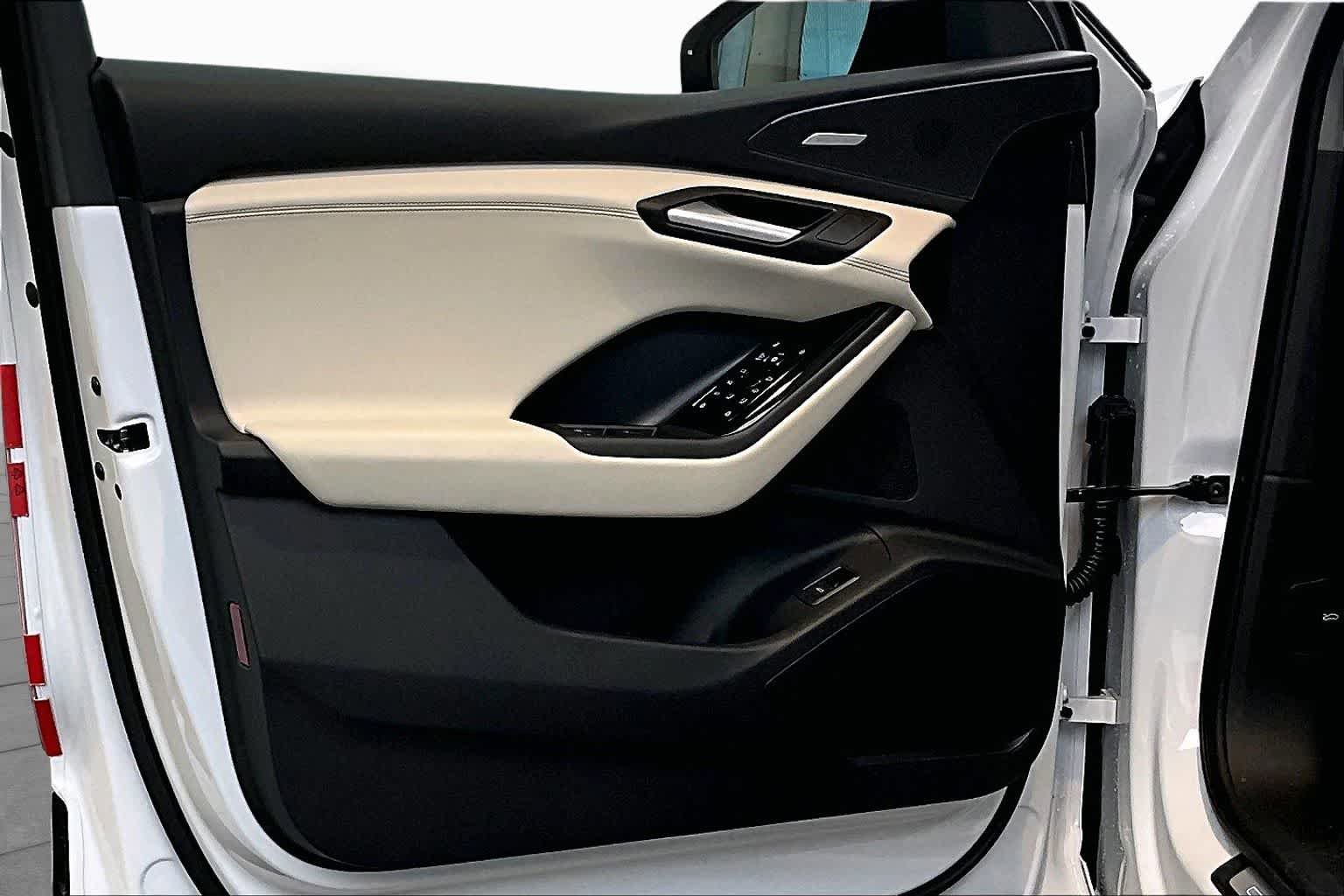 New 2027 Audi Q6 e-tron Premium Plus AWD/4WD image 10