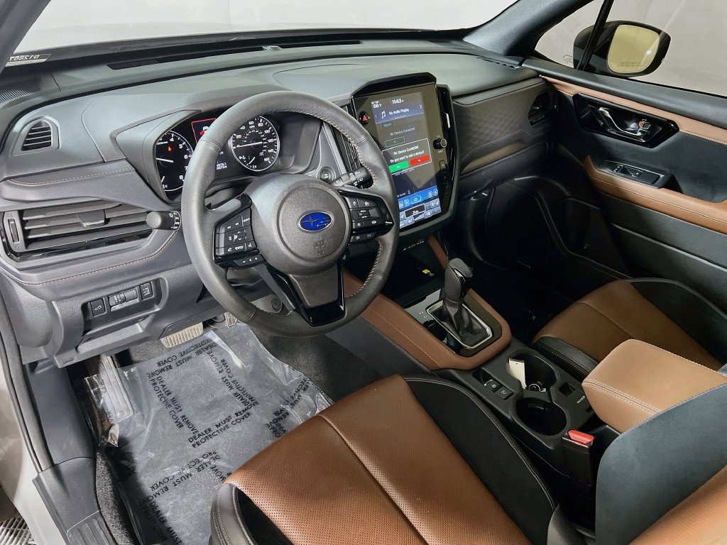 Used 2025 Subaru Forester Touring w/ Popular Package - Touring AWD/4WD image 9