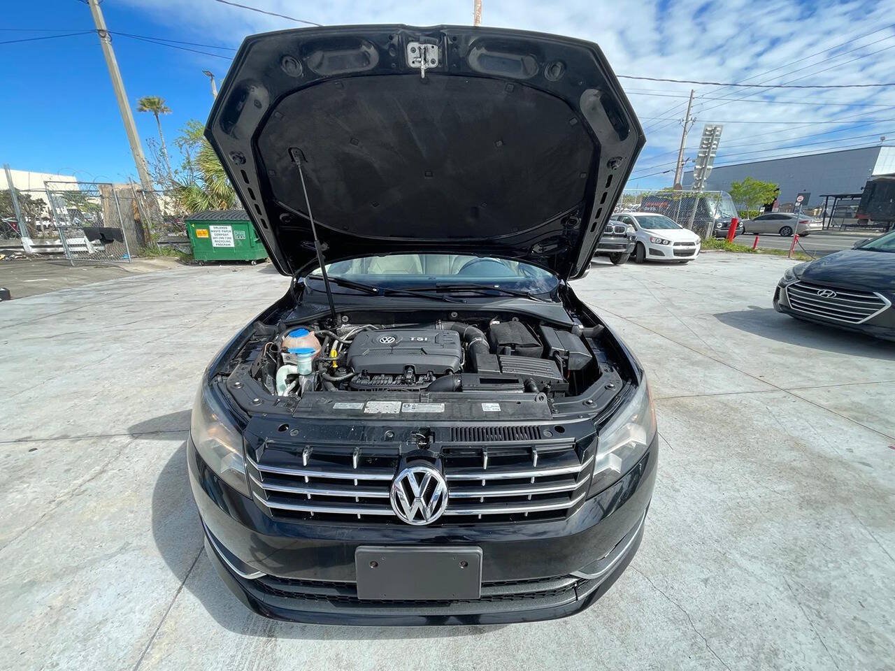 Used 2014 Volkswagen Passat 1.8T SEL Premium FWD image 11
