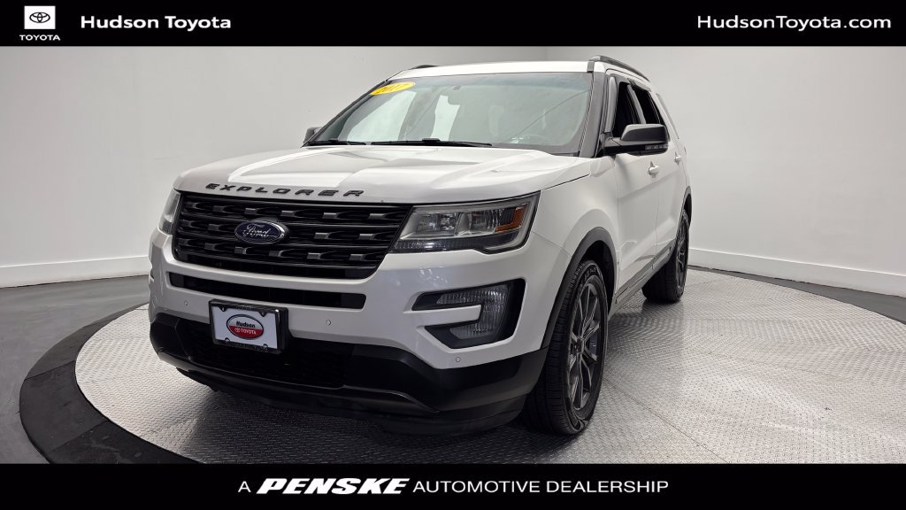 Used 2017 Ford Explorer XLT w/ Equipment Group 202A