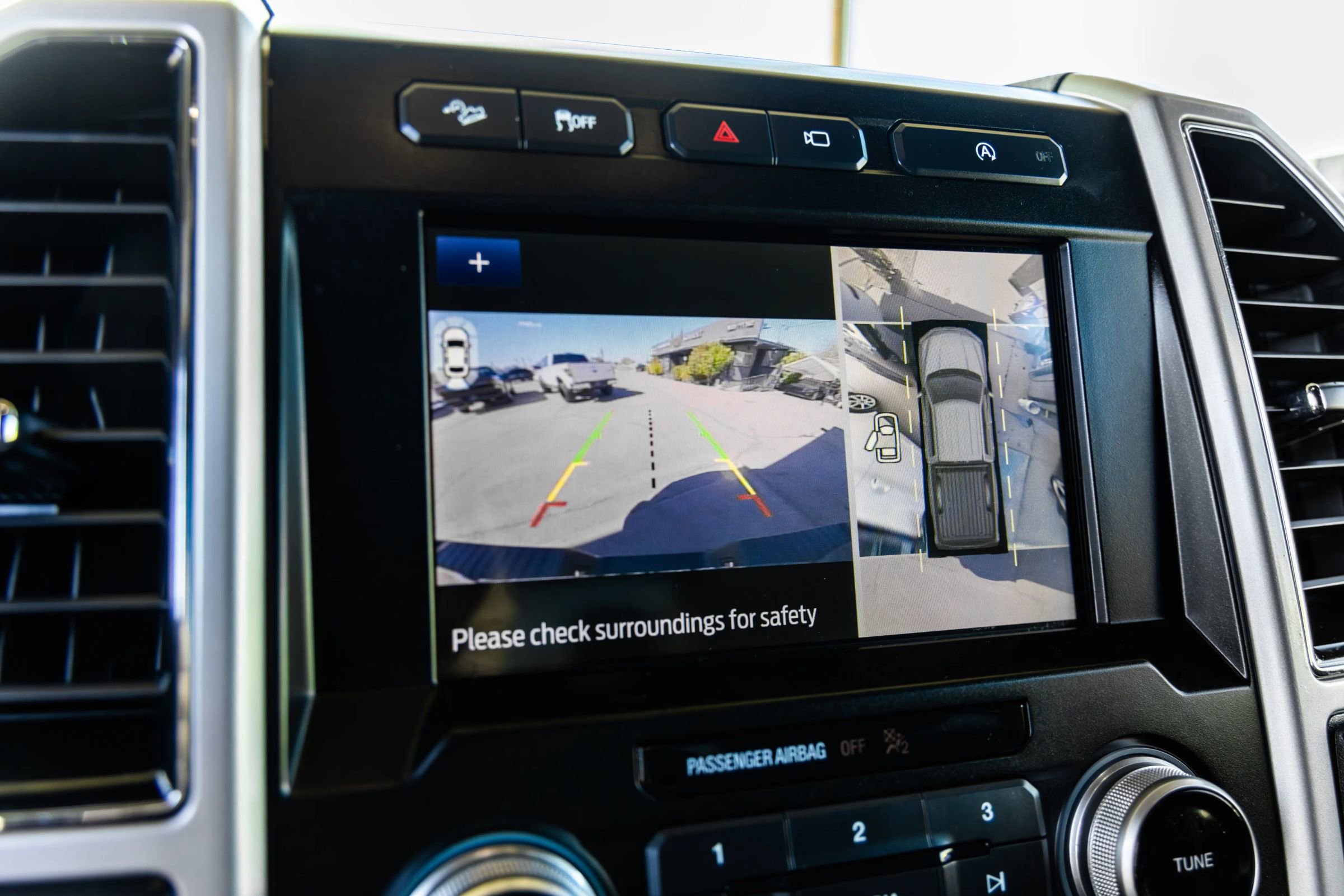 Used 2020 Ford F150 Lariat w/ Equipment Group 502A Luxury image 24