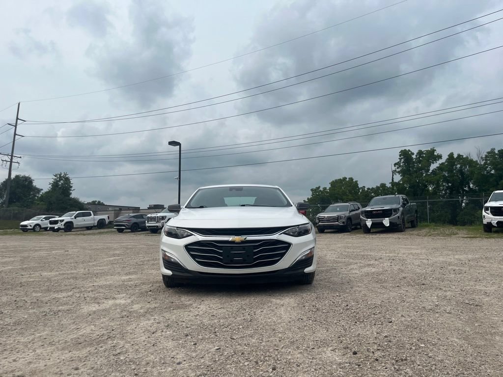 Used 2023 Chevrolet Malibu LS FWD image 4