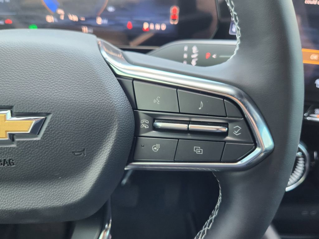 New 2025 Chevrolet Blazer EV LT image 12