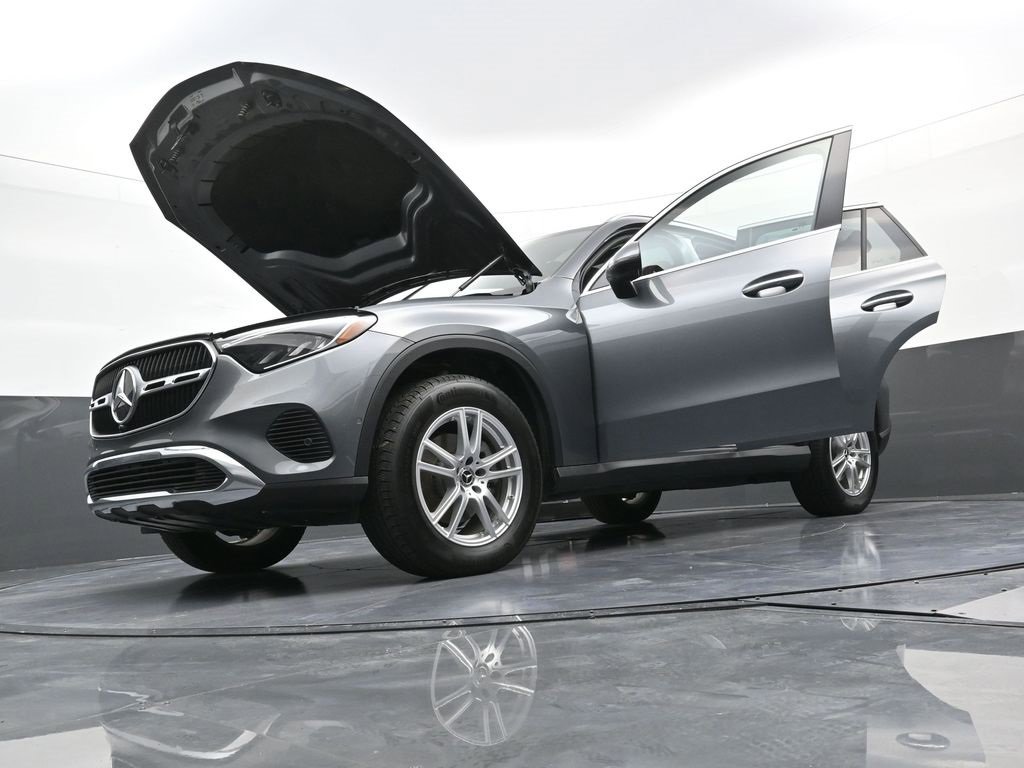 Used 2023 Mercedes-Benz GLC 300 4MATIC image 39