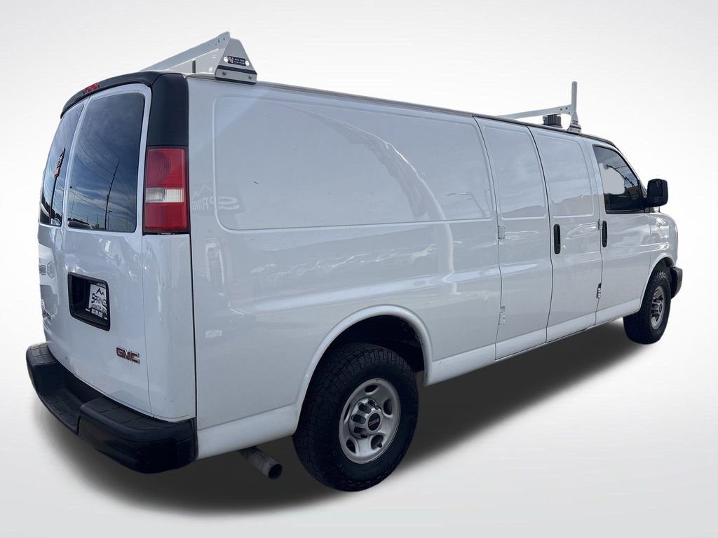 Used 2015 GMC Savana 3500 Extended image 5