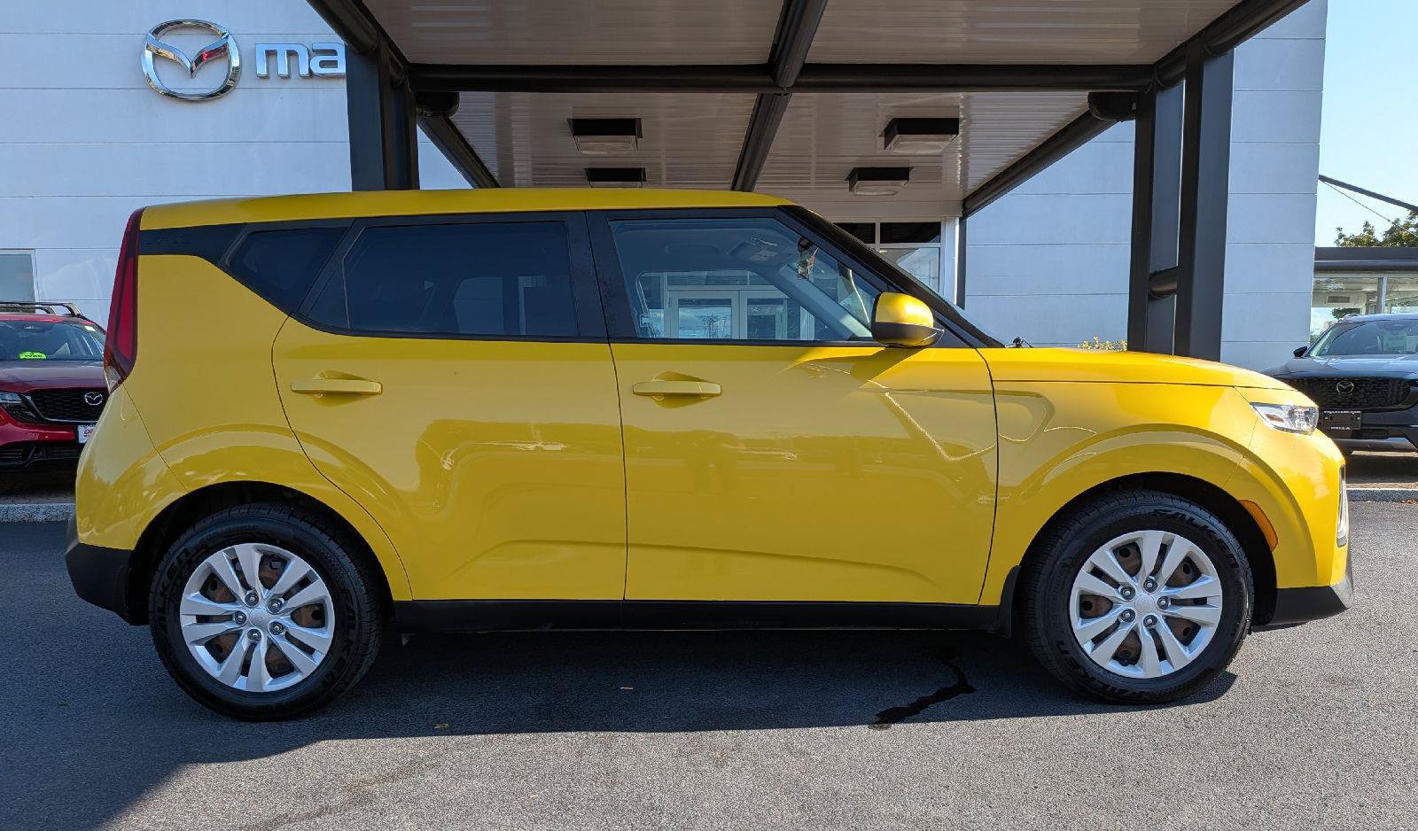 Used 2020 Kia Soul LX FWD image 5