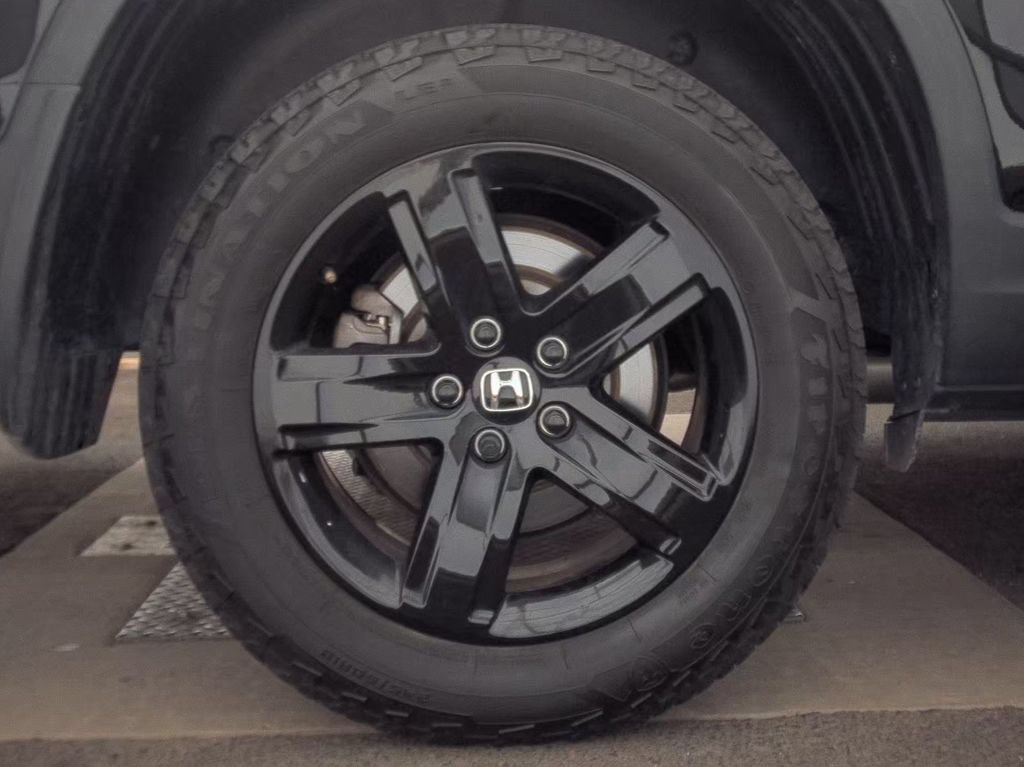 Used 2023 Honda Ridgeline Black Edition image 11