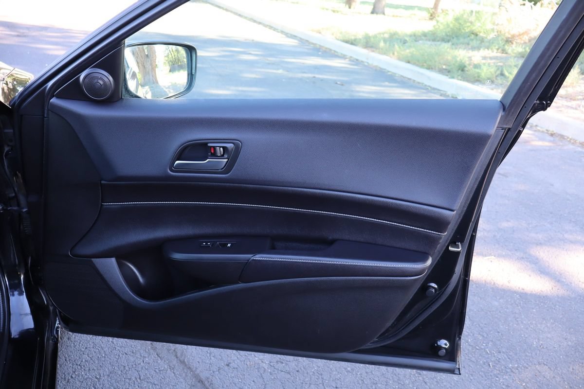 Used 2020 Acura ILX w/ Premium Package FWD image 26