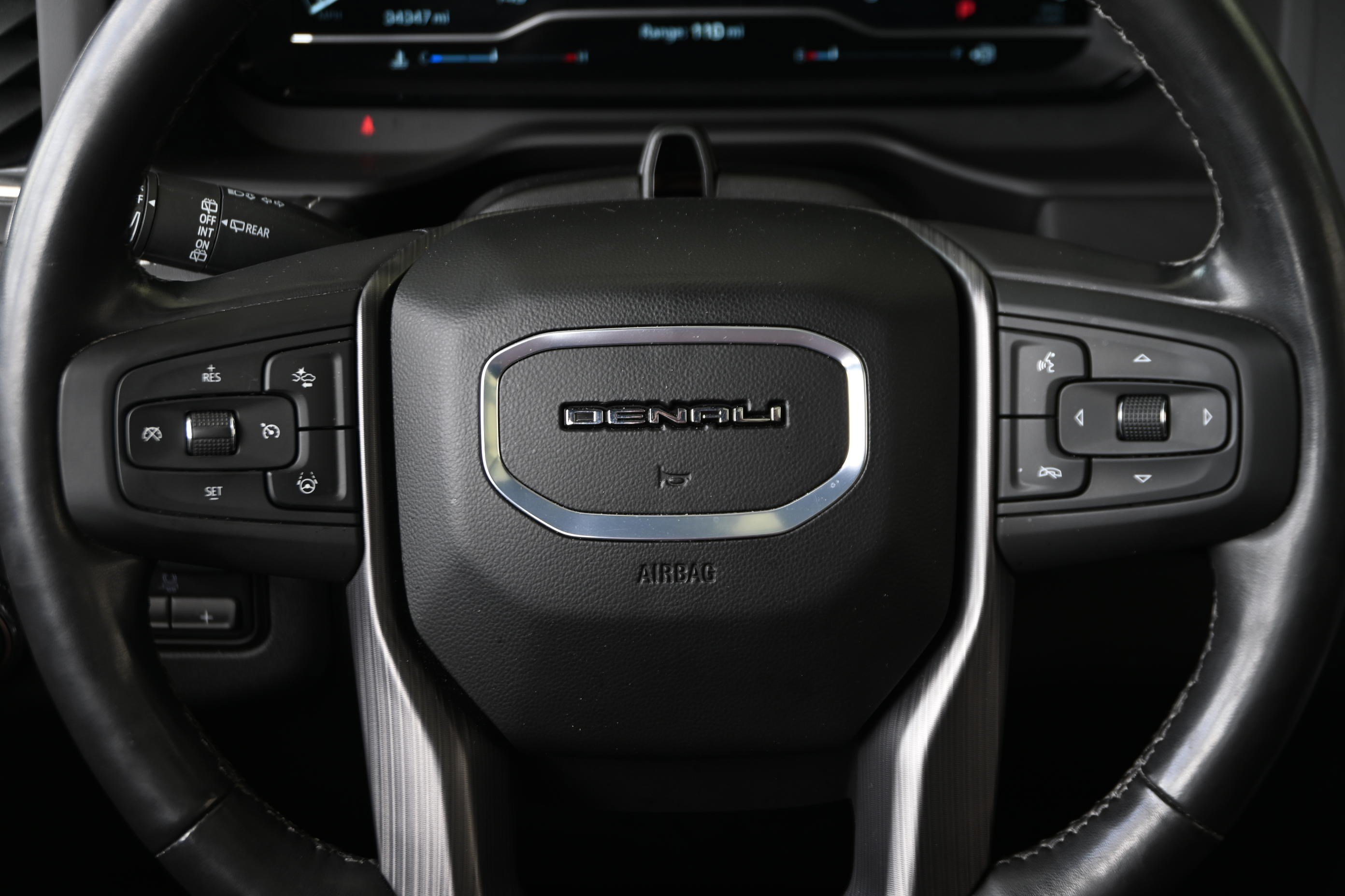 Used 2024 GMC Yukon XL Denali Ultimate AWD/4WD image 33