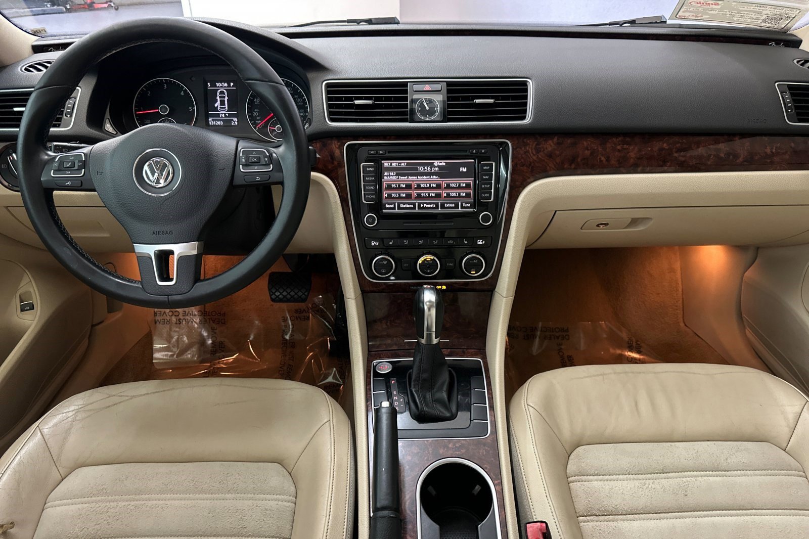 Used 2013 Volkswagen Passat TDI SEL Premium image 17