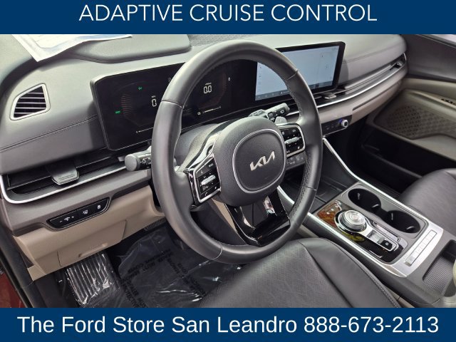 Used 2025 Kia Carnival EX FWD image 11