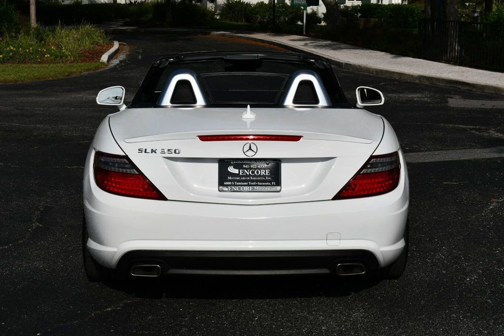 Used 2015 Mercedes-Benz SLK 350 image 5