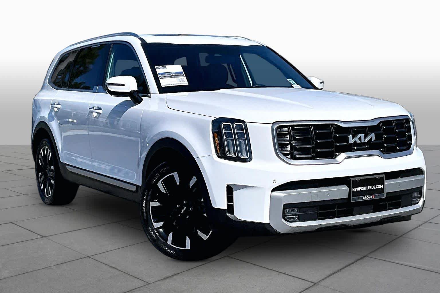 Used 2023 Kia Telluride SX FWD image 2