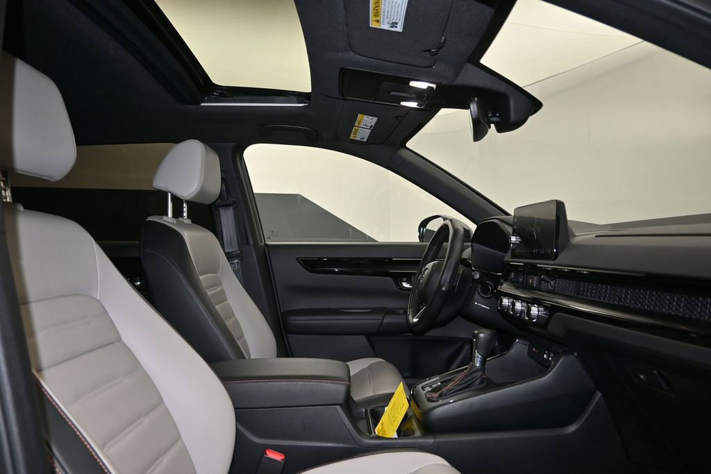 Used 2024 Honda CR-V Sport Touring image 12