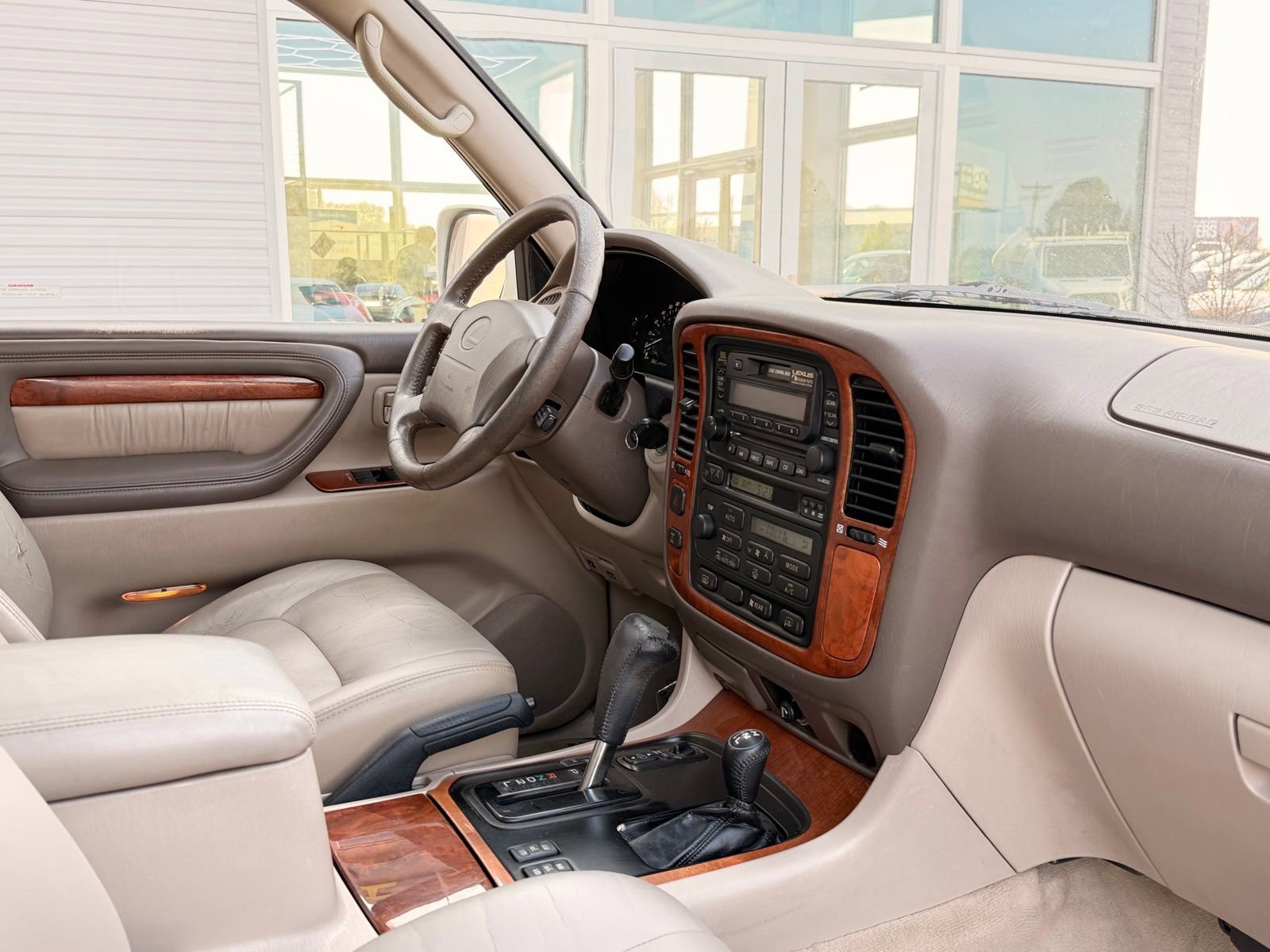 Used 1999 Lexus LX 470 4WD image 21