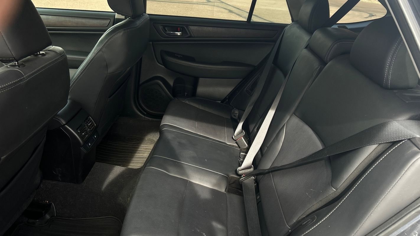 Used 2017 Subaru Outback 3.6R Limited AWD/4WD image 10