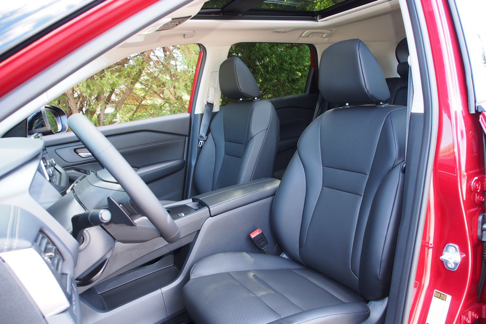 New 2026 Nissan Rogue Dark Armor FWD image 17