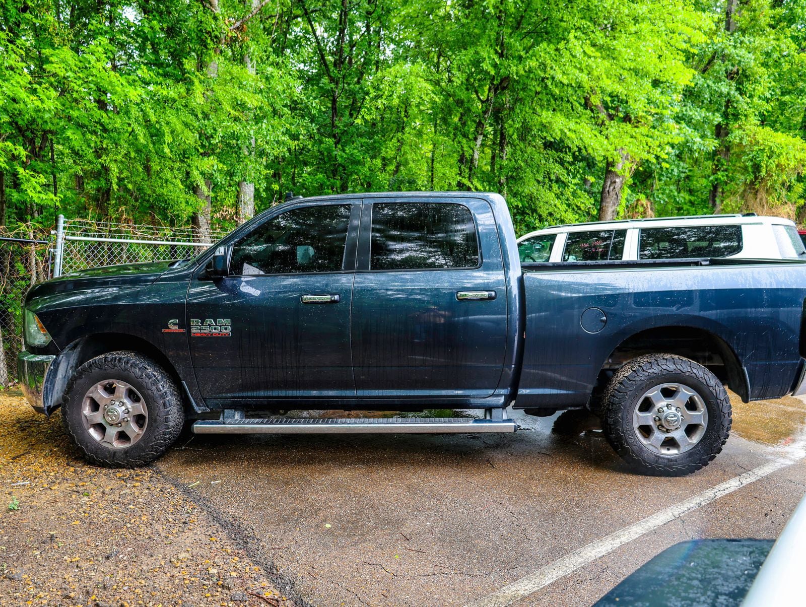 Used 2017 RAM 2500 SLT w/ Luxury Group RWD image 1