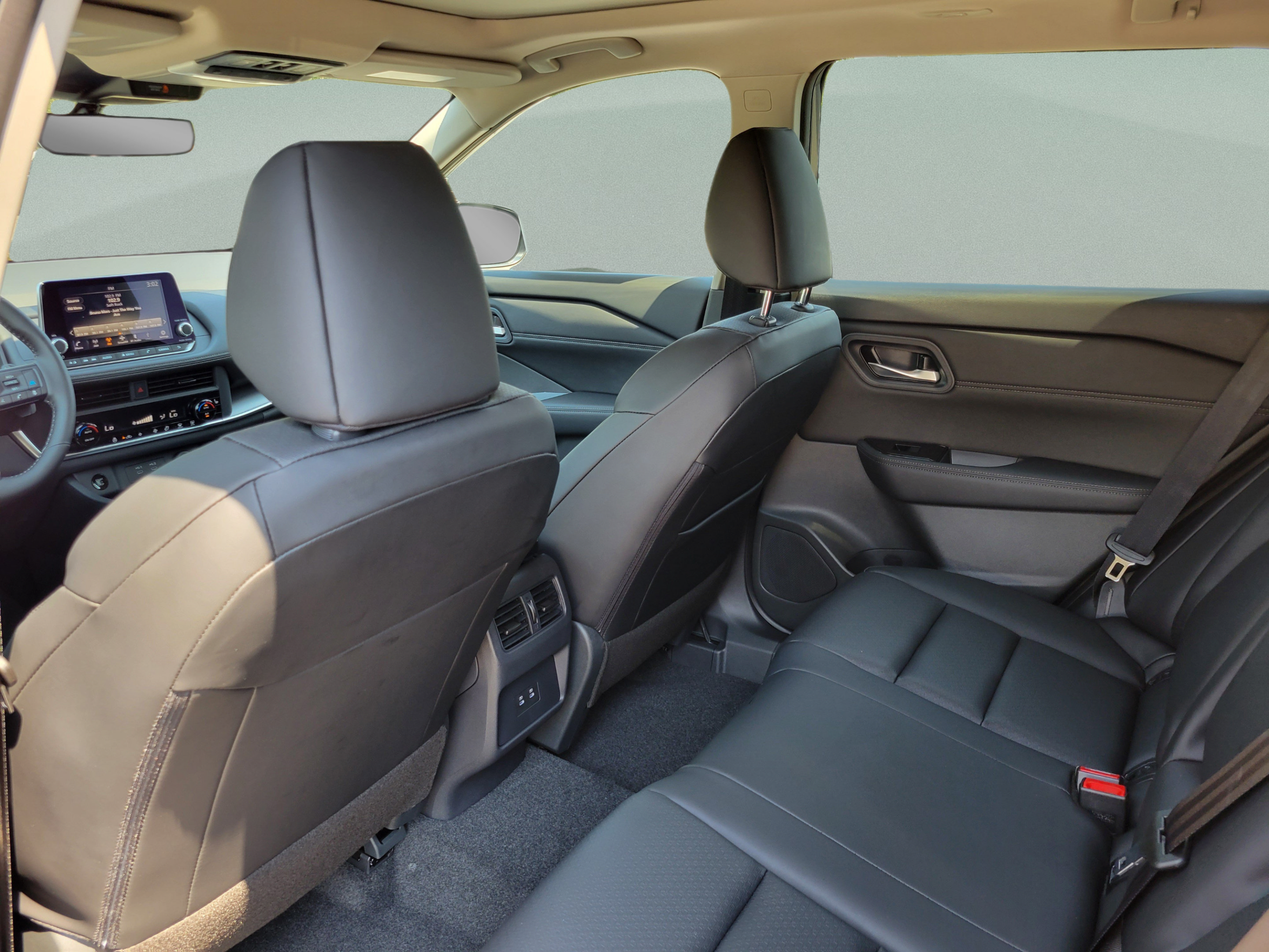 New 2026 Nissan Rogue Dark Armor FWD image 11