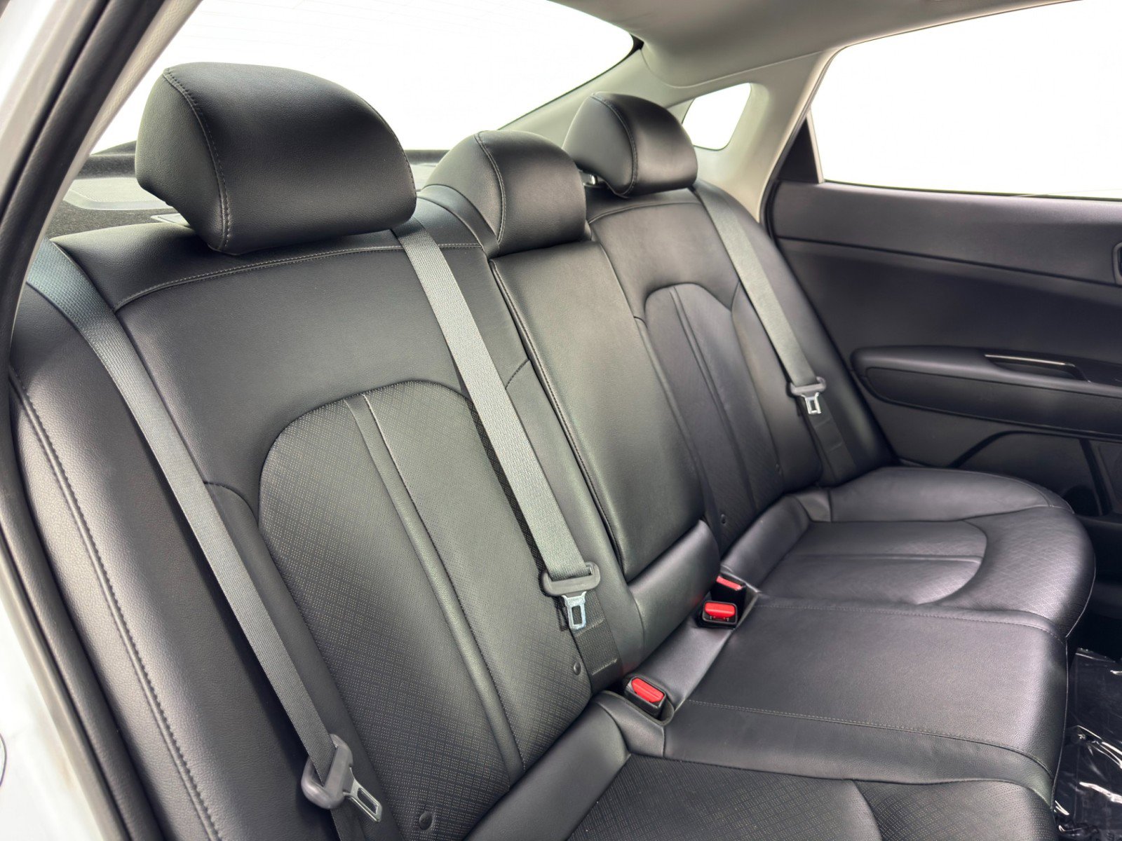 Used 2020 Kia Optima Premium image 36