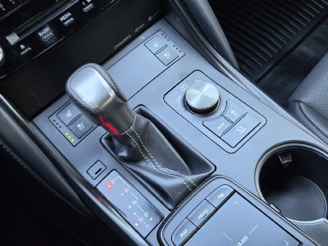 Used 2022 Lexus IS 350 F Sport w/ Navigation Package RWD image 19
