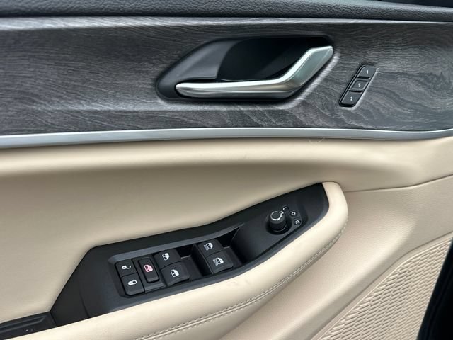 New 2026 Jeep Grand Cherokee L Limited AWD/4WD image 12