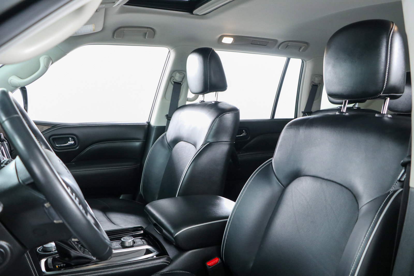 Used 2024 INFINITI QX80 Premium Select w/ All-Season Package image 30