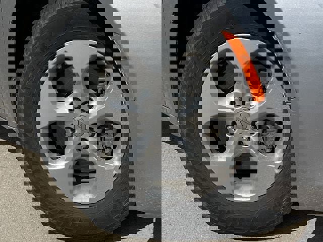 Used 2017 Chrysler Pacifica LX w/ Tire & Wheel Group image 8